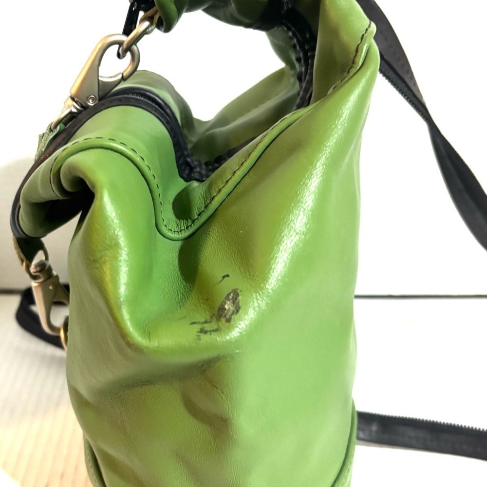 Chic Green Leather Backpack - Picture 5 of 8